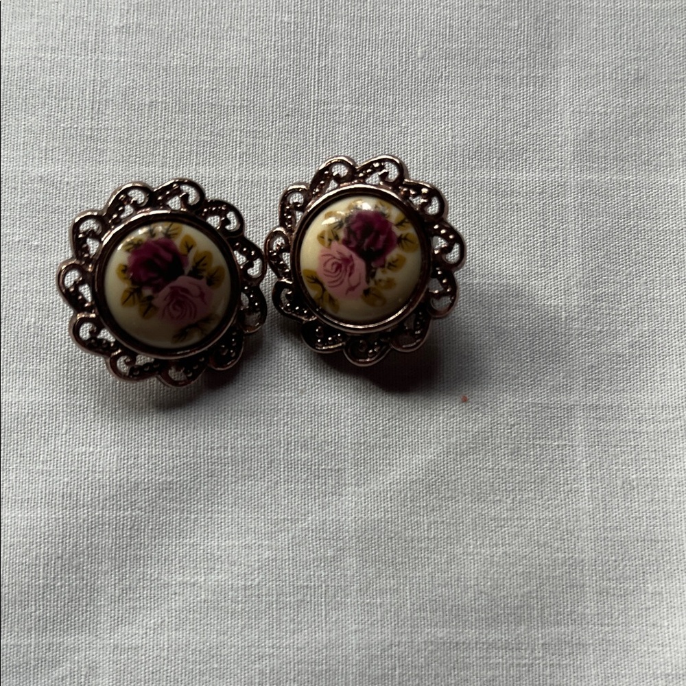 Vintage Floral Stud Earrings in Pink and Cream